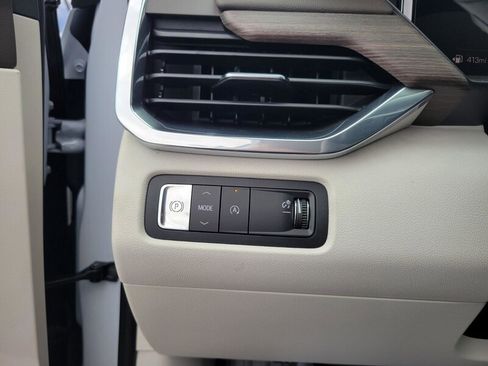 New 2026 GMC Acadia Denali w/ Super Cruise Package FWD image 16