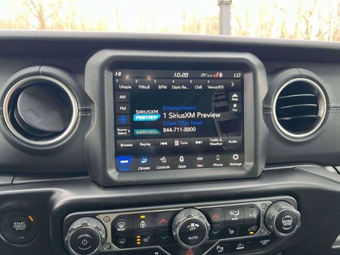 Used 2021 Jeep Wrangler Unlimited Sahara w/ Cold Weather Group AWD/4WD image 17