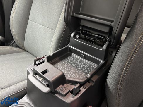 Used 2025 Jeep Gladiator Sport image 26