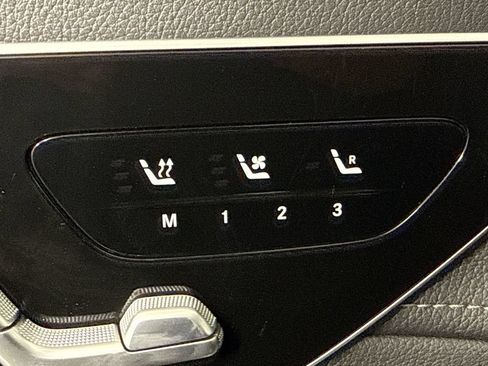 Used 2023 Mercedes-Benz EQS 580 4MATIC SUV image 27