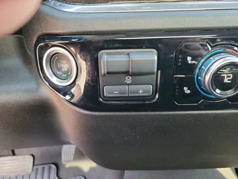 Certified 2024 GMC Sierra 2500 SLE w/ SLE Convenience Package AWD/4WD image 30