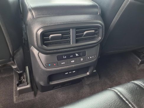 Used 2025 Honda Pilot EX-L image 13