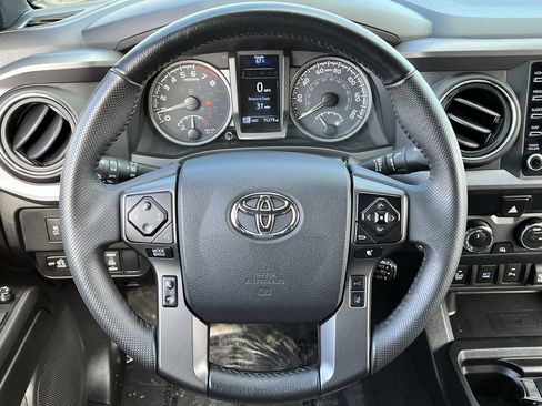 Used 2023 Toyota Tacoma TRD Off-Road w/ Advanced Technology Package image 11