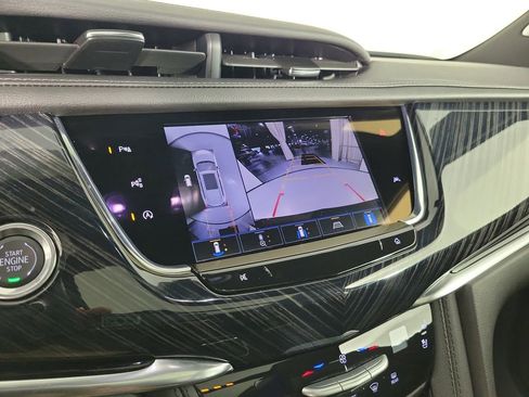 Certified 2025 Cadillac XT6 Premium Luxury w/ Technology Package FWD image 28
