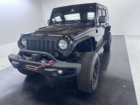 Used 2015 Jeep Wrangler Unlimited Rubicon AWD/4WD image 7