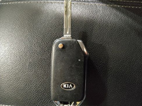 Used 2021 Kia Sportage LX AWD/4WD image 32