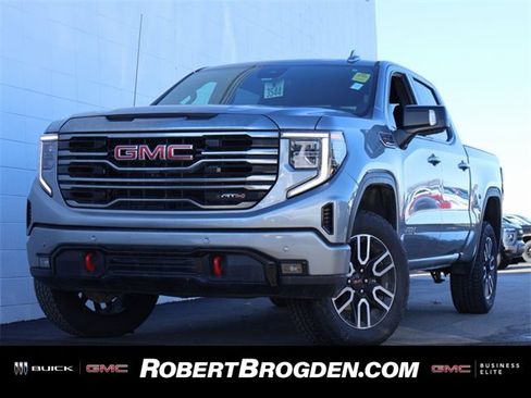 Used 2024 GMC Sierra 1500 AT4 w/ Technology Package image 1