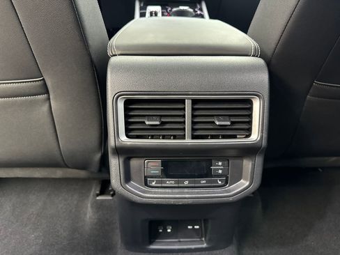 Used 2025 Volkswagen Atlas SEL AWD/4WD image 75