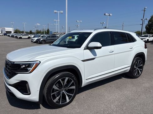 New 2026 Volkswagen Atlas Cross Sport SEL Premium R-Line AWD/4WD image 1
