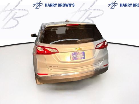 Used 2020 Chevrolet Equinox LT w/ LPO, Floor Liner Package AWD/4WD image 9