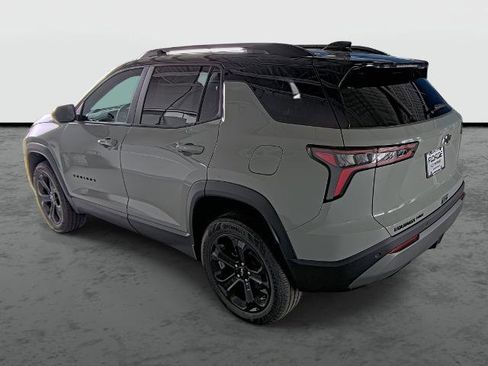 New 2026 Chevrolet Equinox LT image 2