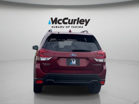 Used 2020 Subaru Forester Limited AWD/4WD image 5