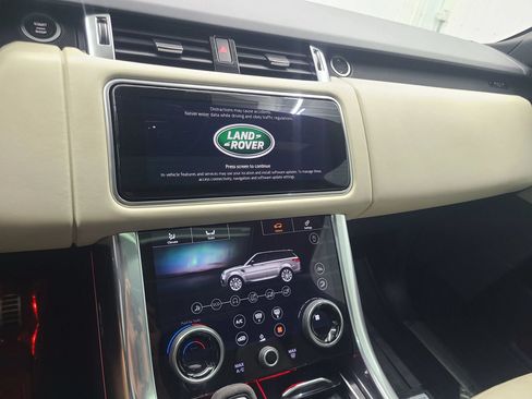 Used 2021 Land Rover Range Rover Sport HST AWD/4WD image 25