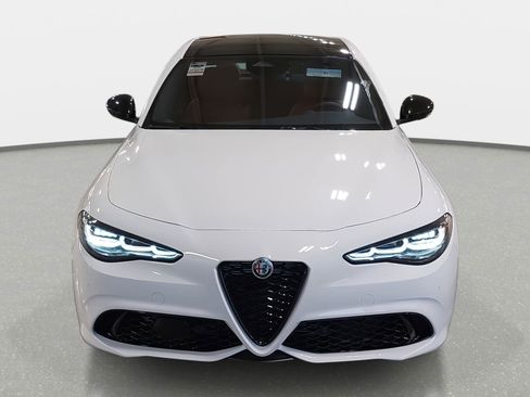 New 2025 Alfa Romeo Giulia w/ Veloce Package AWD image 2