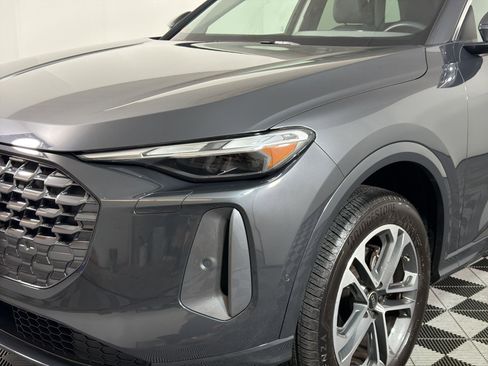 Certified 2025 Audi Q5 Premium w/ Convenience Package AWD/4WD image 9