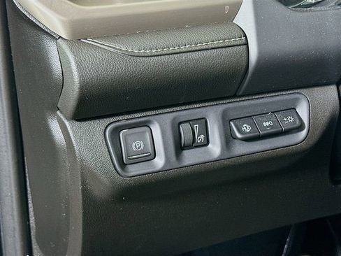 Used 2023 GMC Acadia Denali w/ Denali Ultimate Package image 10