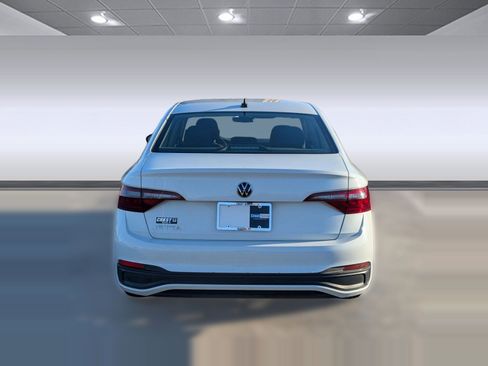 Used 2024 Volkswagen Jetta S image 10