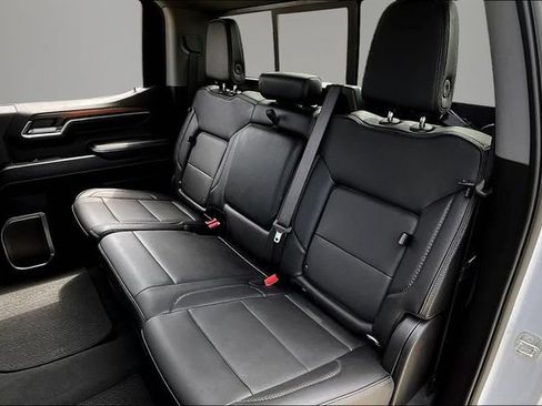 Used 2024 GMC Sierra 1500 Denali w/ Technology Package AWD/4WD image 23