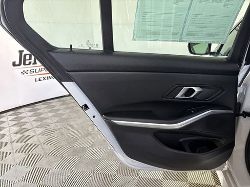 Used 2024 BMW 330i Sedan image 20