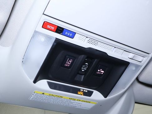 Used 2021 Subaru Forester Limited image 29