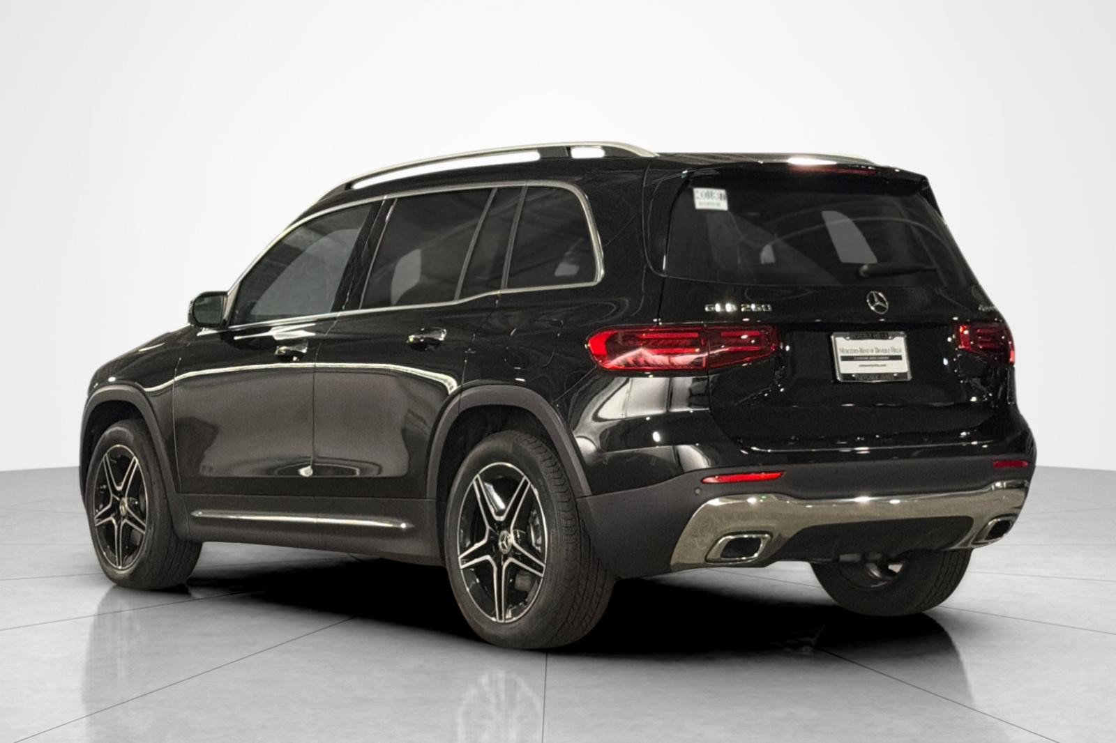 New 2026 Mercedes-Benz GLB 250 4MATIC image 3