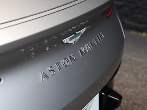 Used 2024 Aston Martin DB12 Convertible image 26