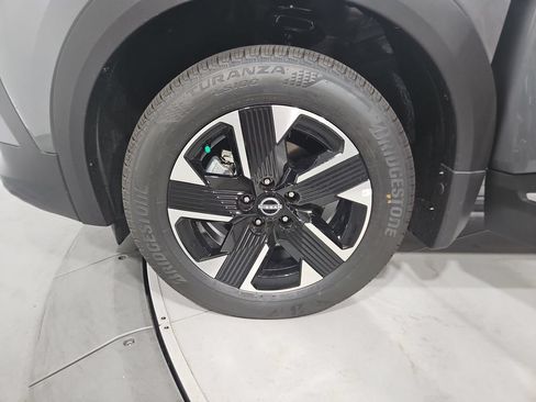 New 2026 Nissan Kicks SV w/ SV Premium Package AWD/4WD image 26