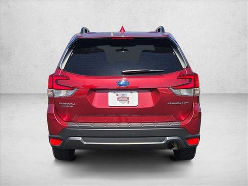 Used 2022 Subaru Forester Premium AWD/4WD image 7