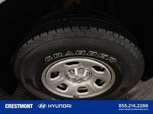 Used 2018 Nissan Frontier S RWD image 17