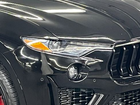 Used 2021 Maserati Levante image 42