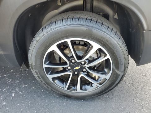 Used 2025 Chevrolet TrailBlazer LT image 31