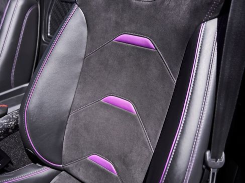 Used 2024 Lamborghini Huracan EVO image 45