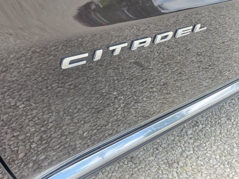 Used 2017 Dodge Durango Citadel w/ Technology Group AWD/4WD image 13