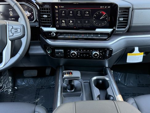 New 2026 GMC Sierra 1500 SLT w/ SLT Premium Plus Package image 31