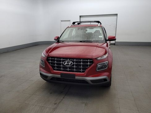 Used 2023 Hyundai Venue SEL FWD image 15