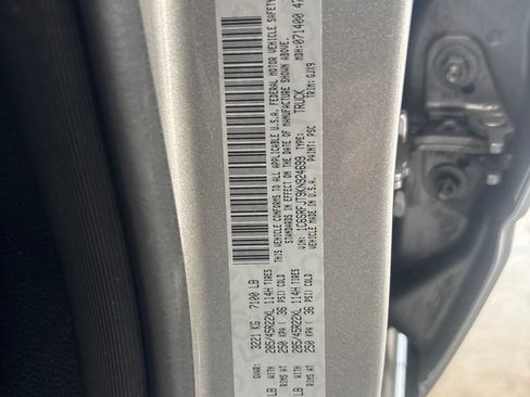 Used 2019 RAM 1500 Laramie AWD/4WD image 31