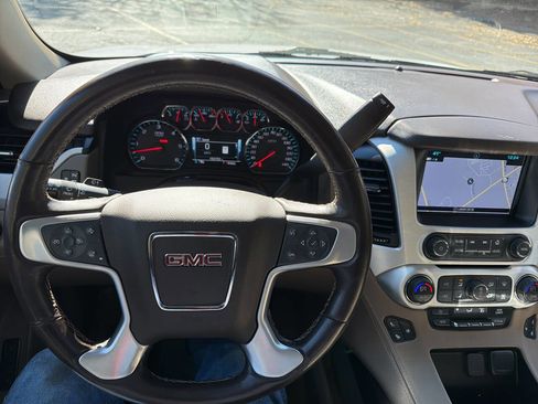 Used 2019 GMC Yukon SLT w/ Open Road Package image 33
