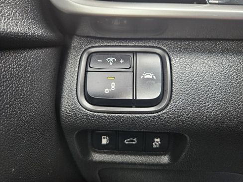 Used 2019 Kia Optima S image 19