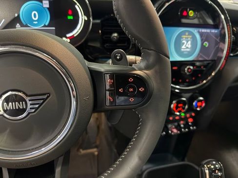 Used 2024 MINI Cooper S image 17