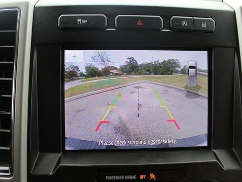 Used 2020 Ford F150 Lariat image 6