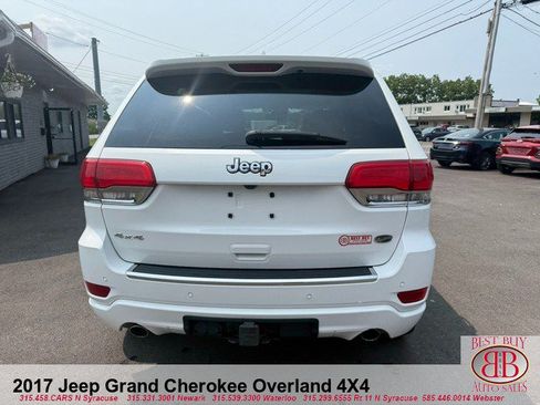 Used 2017 Jeep Grand Cherokee Overland w/ Jeep Active Safety Group AWD/4WD image 4