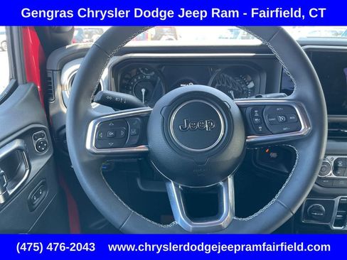 Certified 2025 Jeep Wrangler Unlimited Sahara w/ Safety Group AWD/4WD image 49