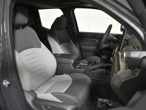 Used 2024 Toyota Tacoma TRD Off-Road image 35