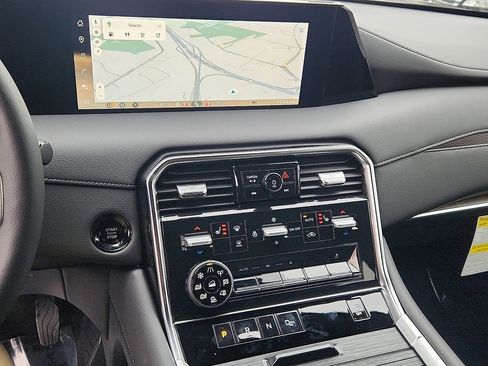 New 2026 Nissan Armada SL w/ Captain's Chari Seat Package image 8