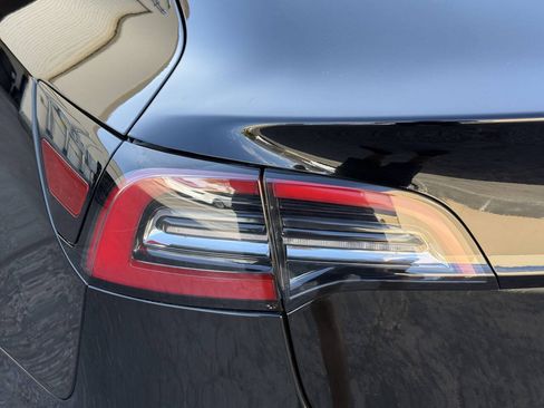 Used 2023 Tesla Model 3 Standard Range RWD image 37