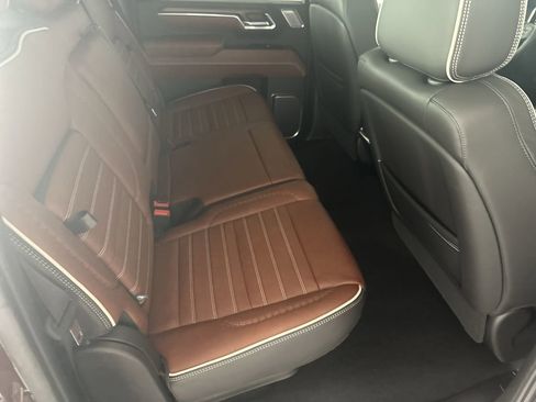 Certified 2024 GMC Sierra 2500 Denali Ultimate image 46