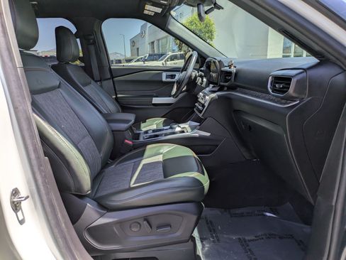 Used 2023 Ford Explorer Timberline w/ Timberline Technology Package AWD/4WD image 32