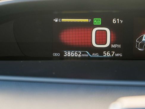 Used 2017 Toyota Prius Four image 20