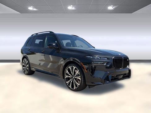 New 2026 BMW X7 M60i image 6