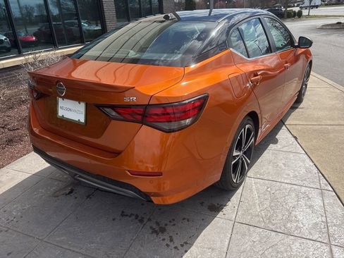 Used 2021 Nissan Sentra SR image 3